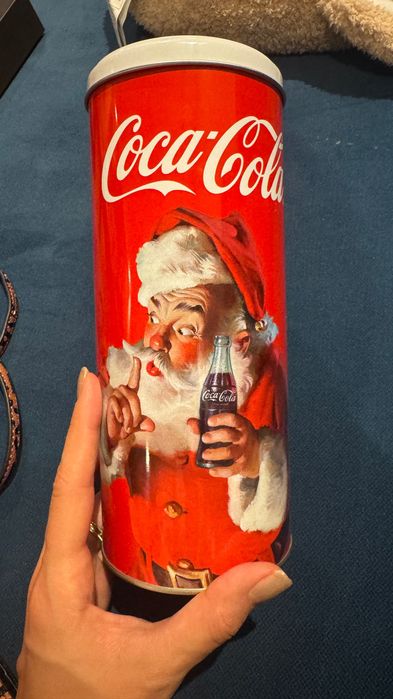 Кутия Кока Кола за любители на този бранд