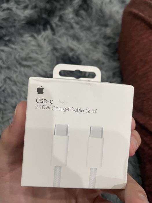 Оргинал зарядка на iphone-usb c
