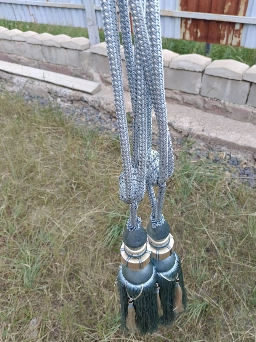 Держатель для штор