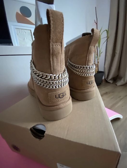 Cizme UGG noi originale