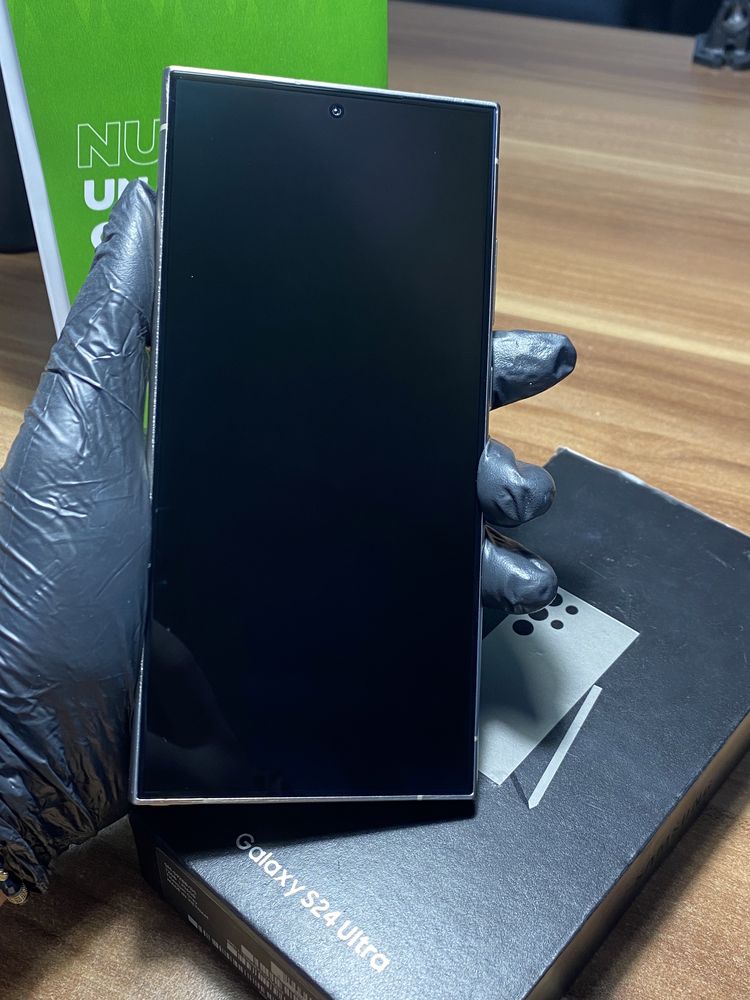 Samsung Galaxy S24 Ultra Duos / Garanție 24 luni / 256 Gb / Foarte bun