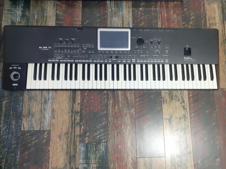 Korg pa3x le cu set inclus