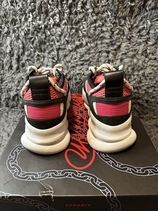 Versace chain reaction