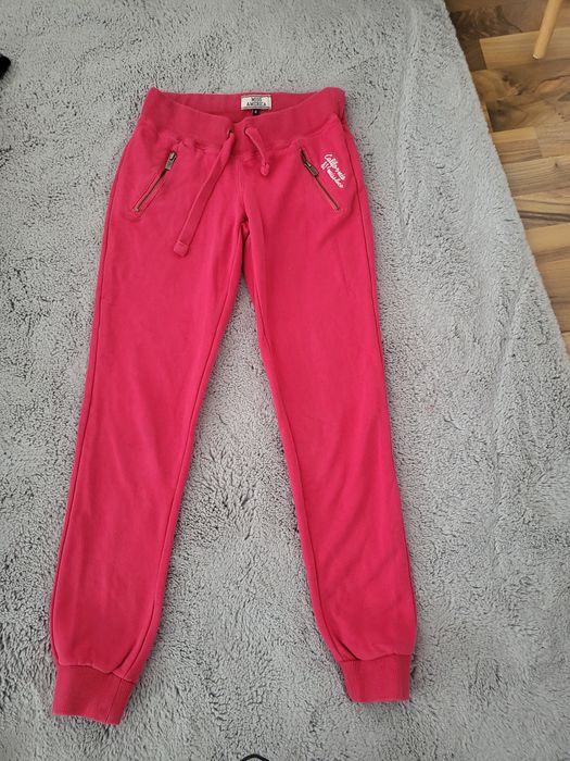 Vand pantaloni de trening nr s