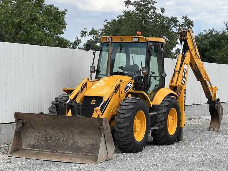 Inchiriez Buldoexcavator, Vola, Stivuitor, Nacela 34m, Prb, Manitou