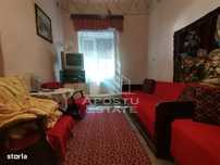 Casa curte comuna zona Lunei