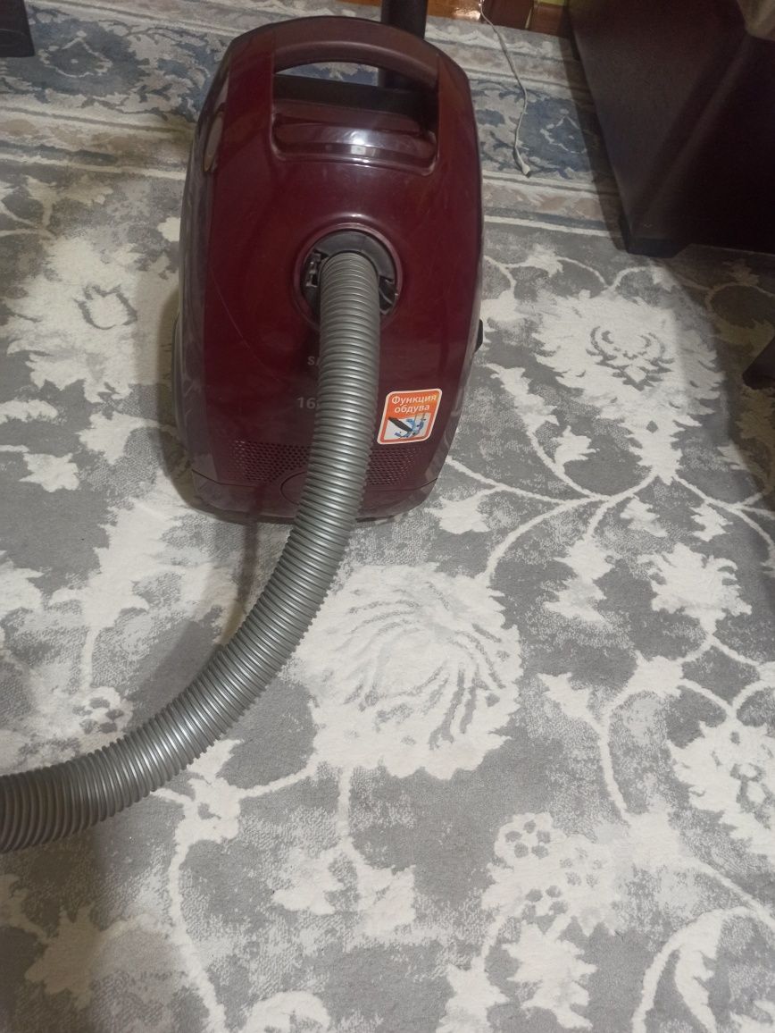 Пылесос Samsung 1600W