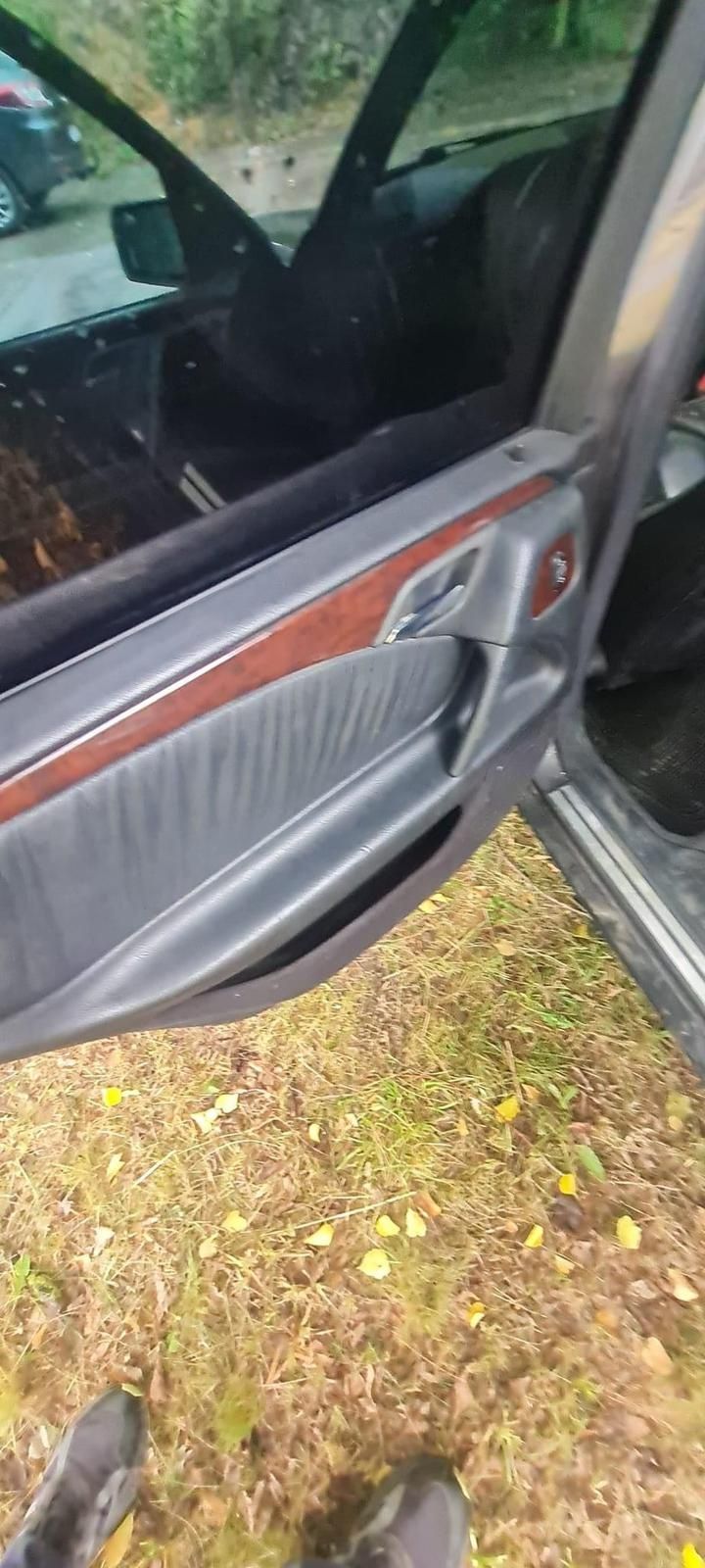 Dezmembrez Mercedes E 300 oem 606 3.0 turbo