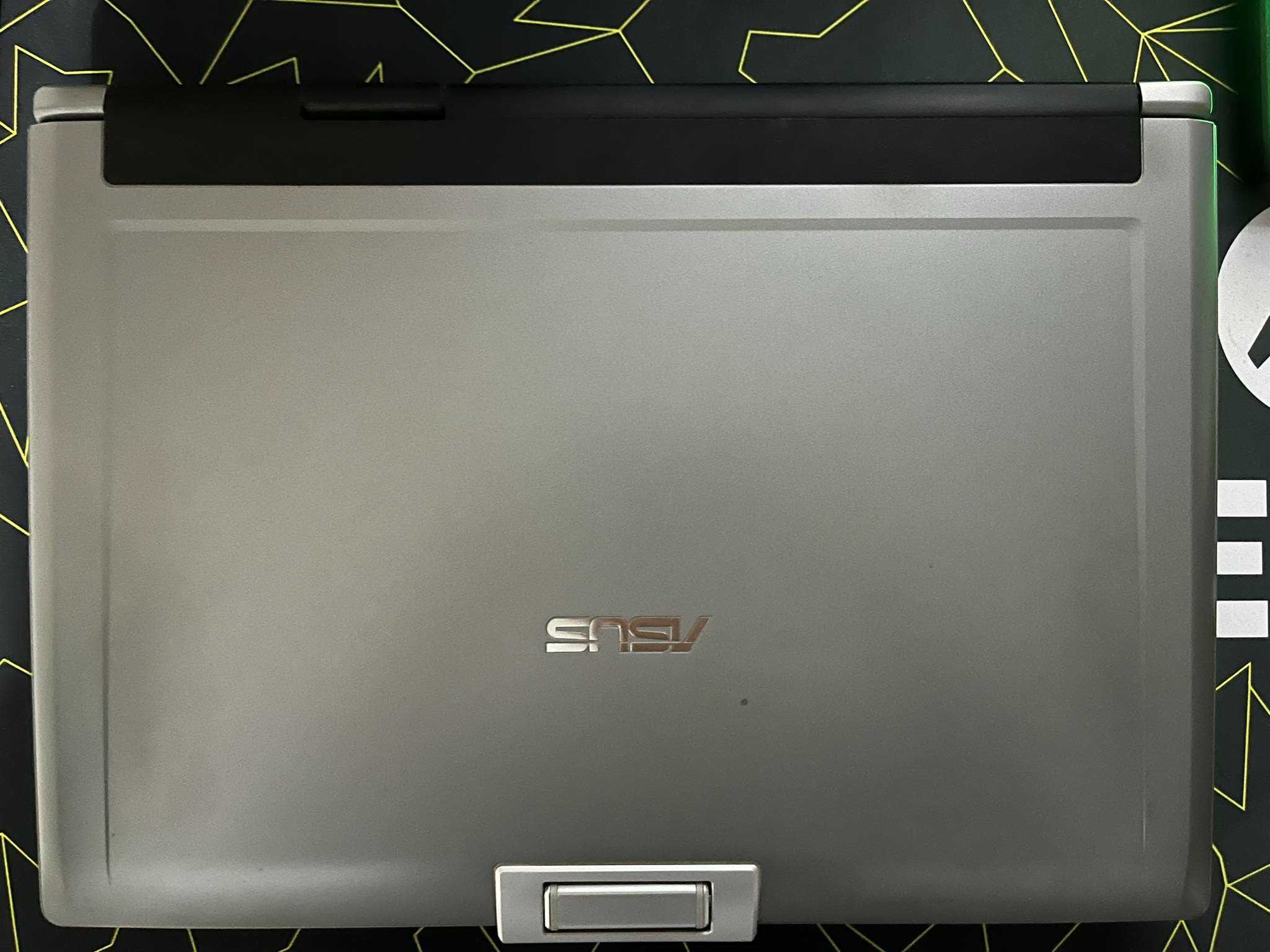 ASUS F5RL (ap545c)