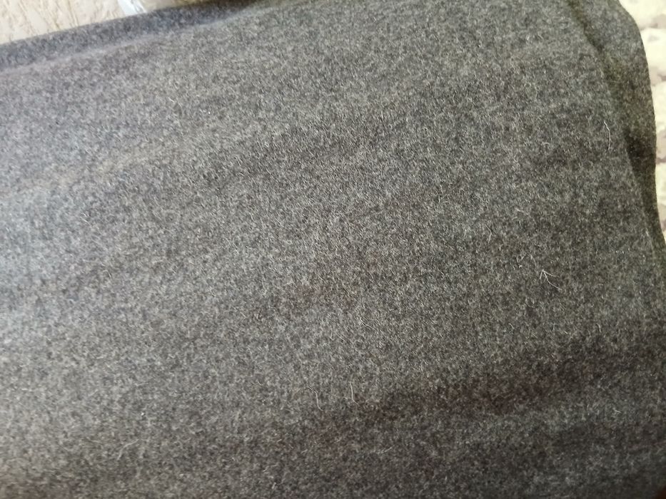 Ткань сукно шинельное хаки и стального цвета.цена 250 000 сум за метр