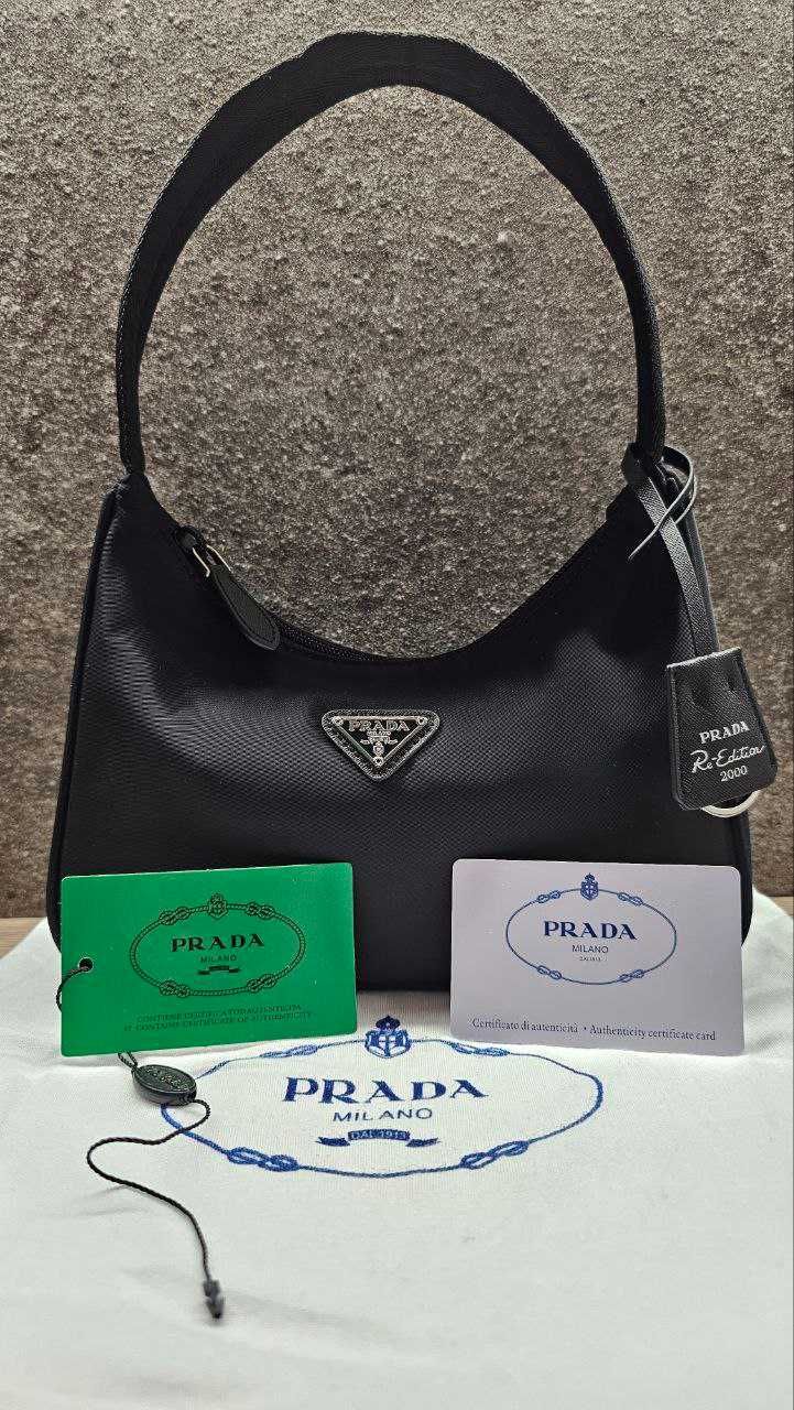 Дамска чанта Prada