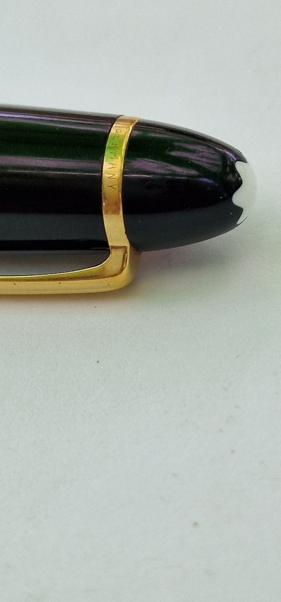 Ролер Montblanc .