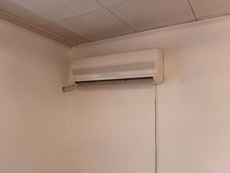 Кондиционер  LG б/у хорошем состояние