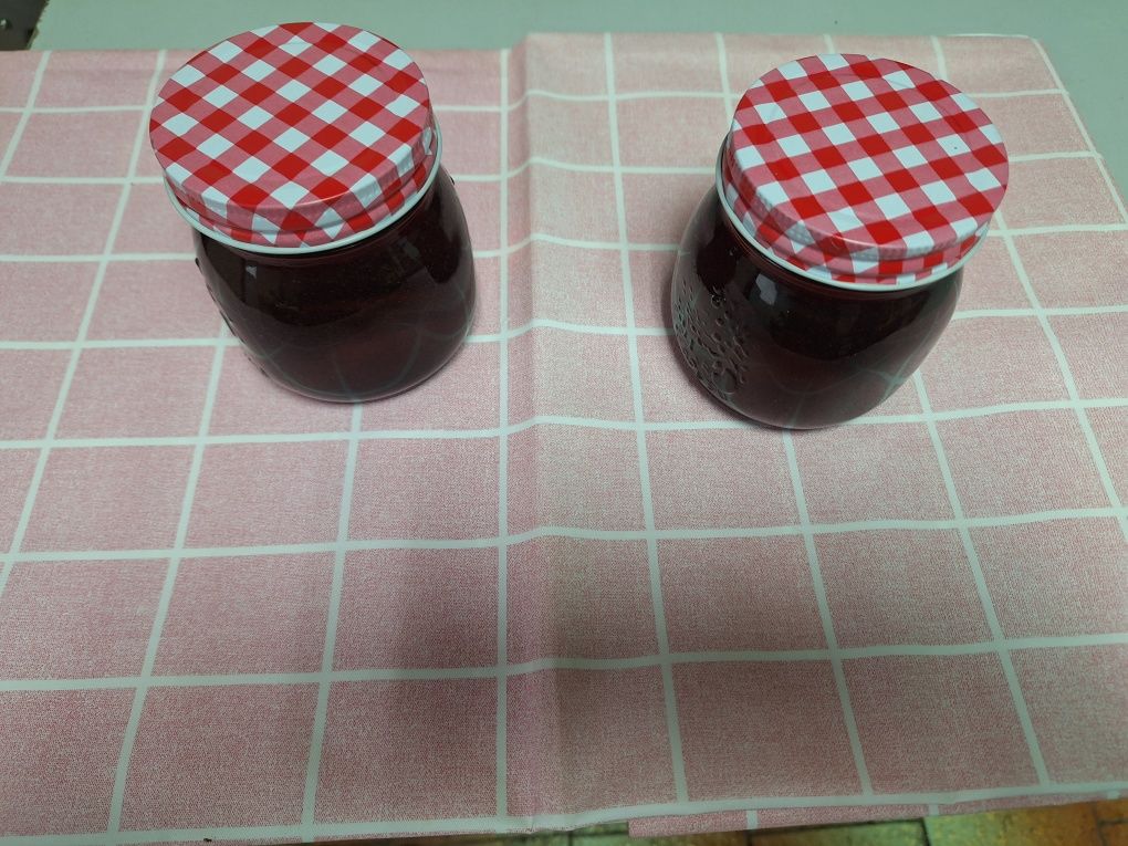 Мед от борови връхчета