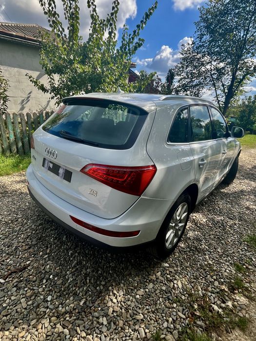 Vand Audi Q5 2012 2.0TDI 170 cai