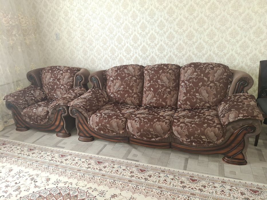 Продам мягкий уголок новый