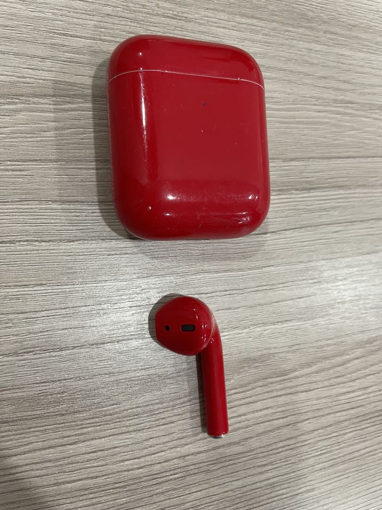 Продаю наушники AirPods 2 поколения