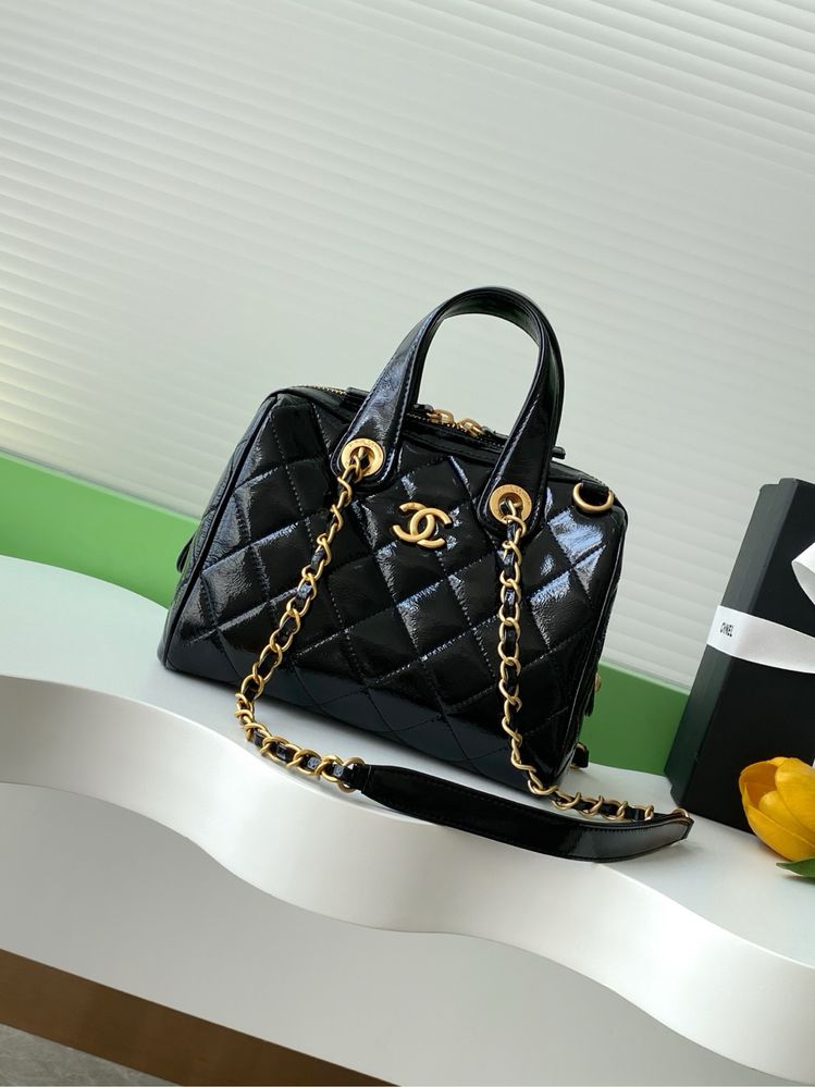 Geanta Chanel 21 cm