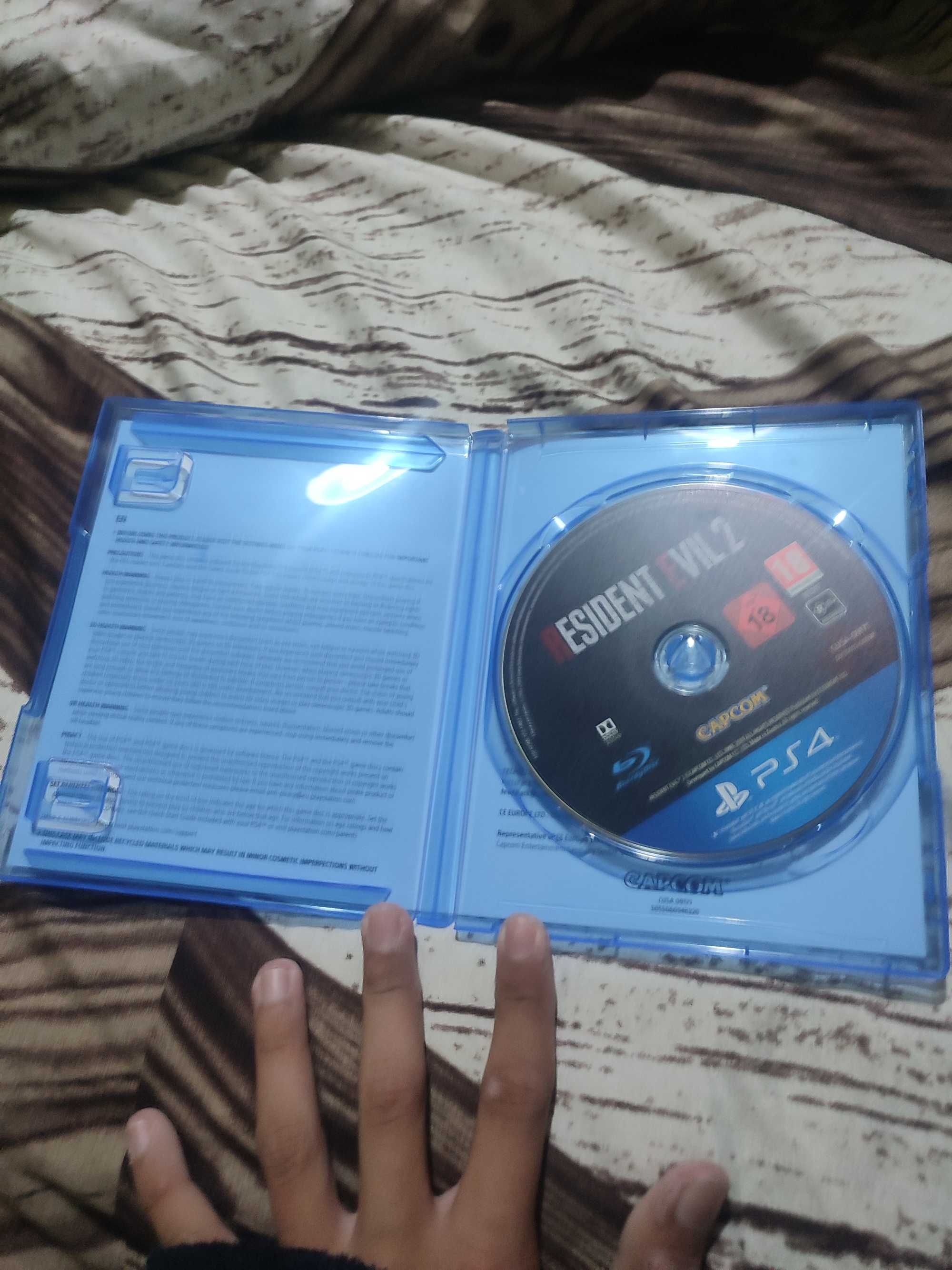 Продавам две игри за плейстейшън 4