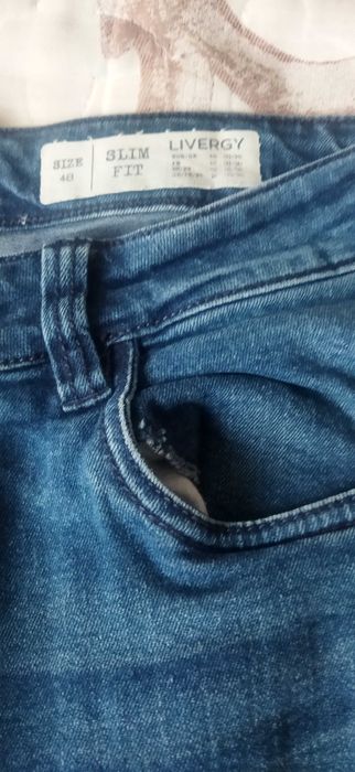 Мъжки дънки продавам