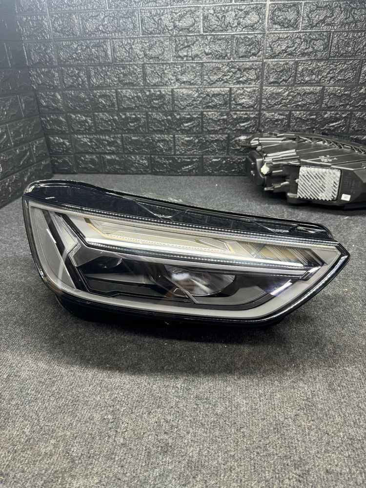 Far stanga dreapta Audi Q5 80A Facelift LCI  Complet