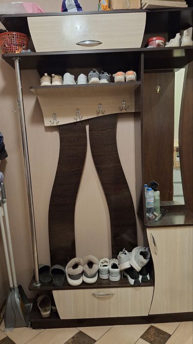 Продам шкаф для коридора