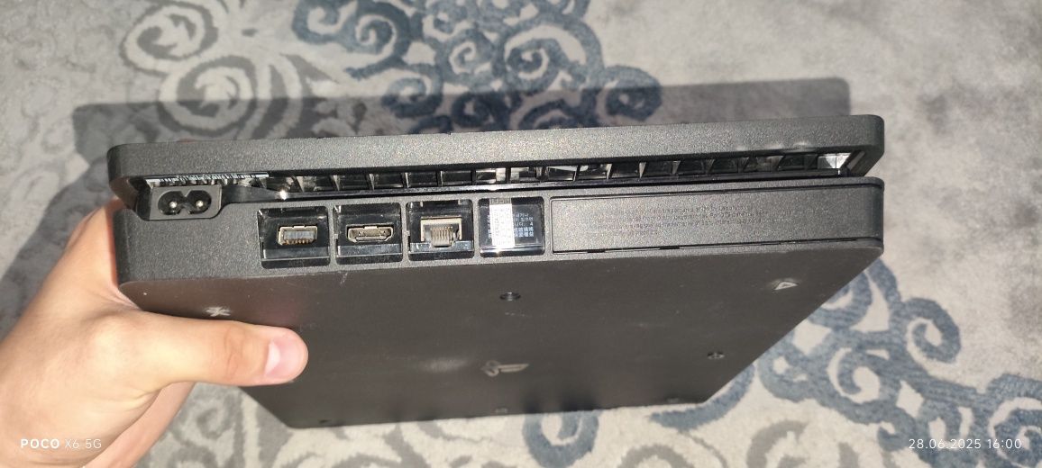 Ps4 slim 1 terabayt