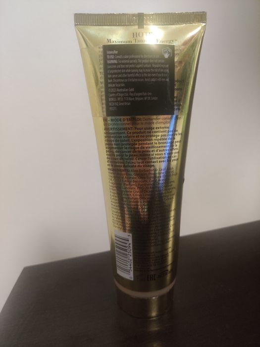 Loțiune de bronzat solar și soare