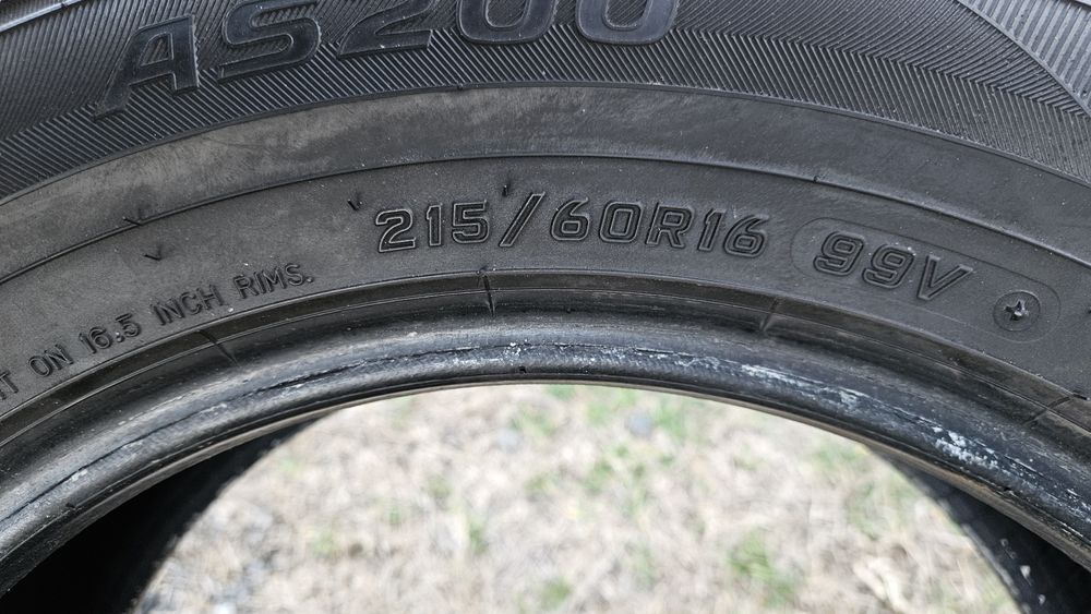 2бр гуми 215 60 16 фалкен