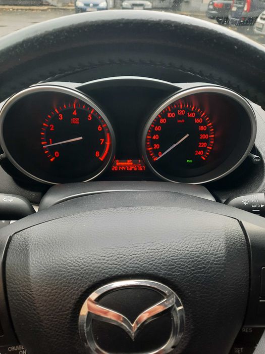 Mazda 3 an 2011 benzina motor 1.6