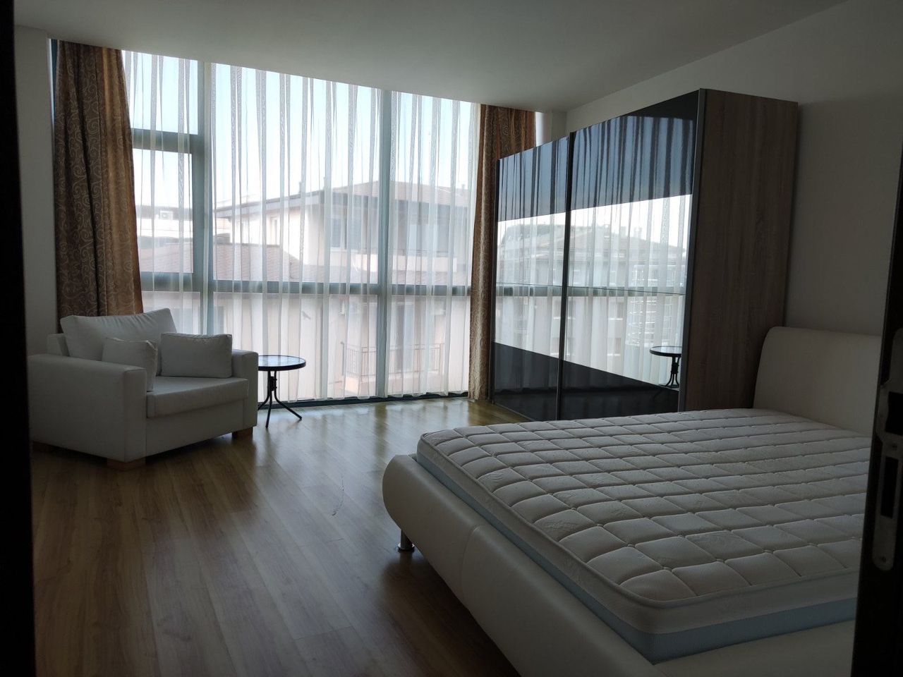 Продава се Двустаен апартамент в Приморско - 86 кв.м за 814 €/кв.м - Снимка #1