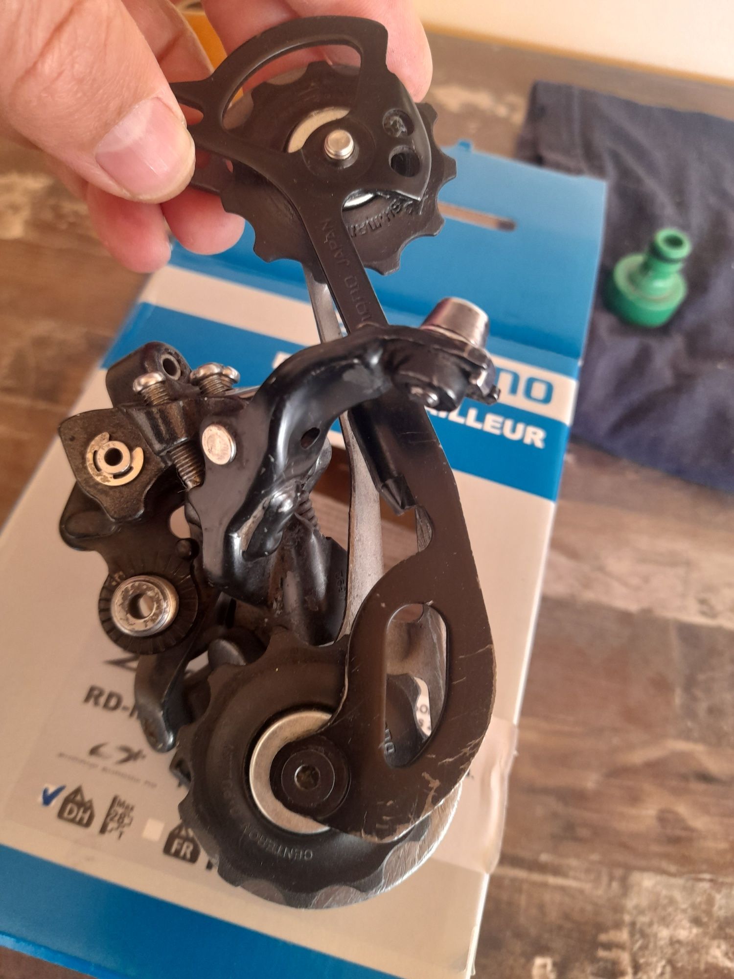 Заден дерайльор комада и венец за 9 скорости shimano