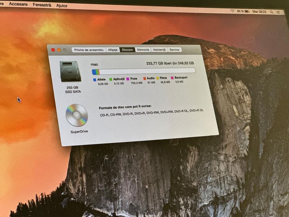 MacBook Pro i7 SSD 15 inch HD
