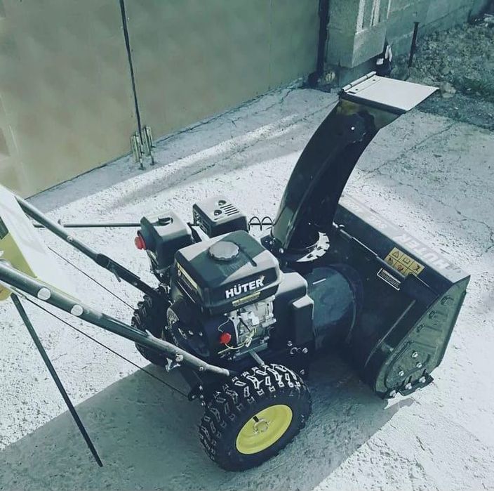 Снегоочеститель .