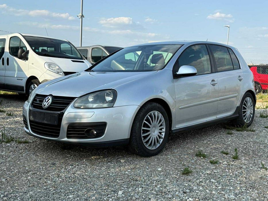 De vânzare Golf 5 Gt
