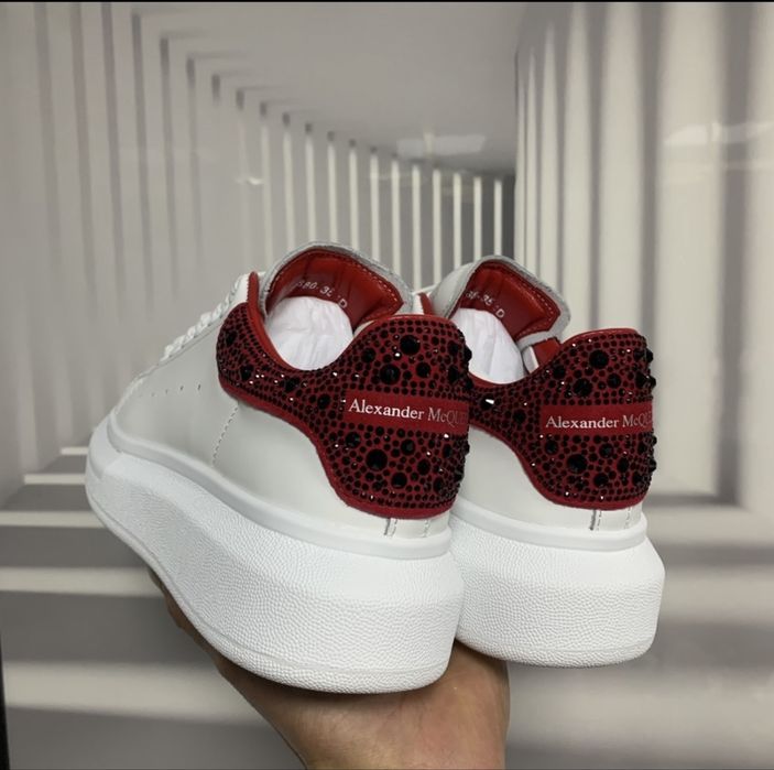 Alexander Mcqueen calitate superioara