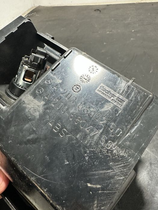 Scrumiera Mercedes C-Class W203 A2036805250 | A2036804750