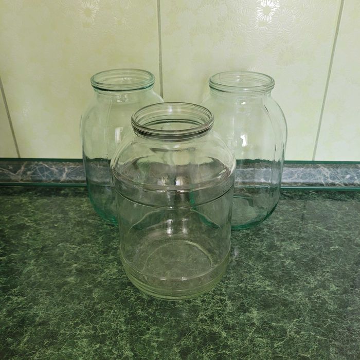 Банки 2-х, 3-х литровые