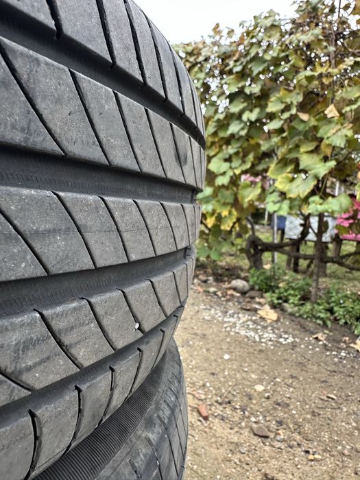 215 65 R17 Michelin Primacy 4