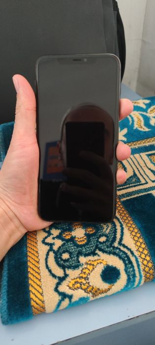 Iphone 11 pro Max.   Ideal