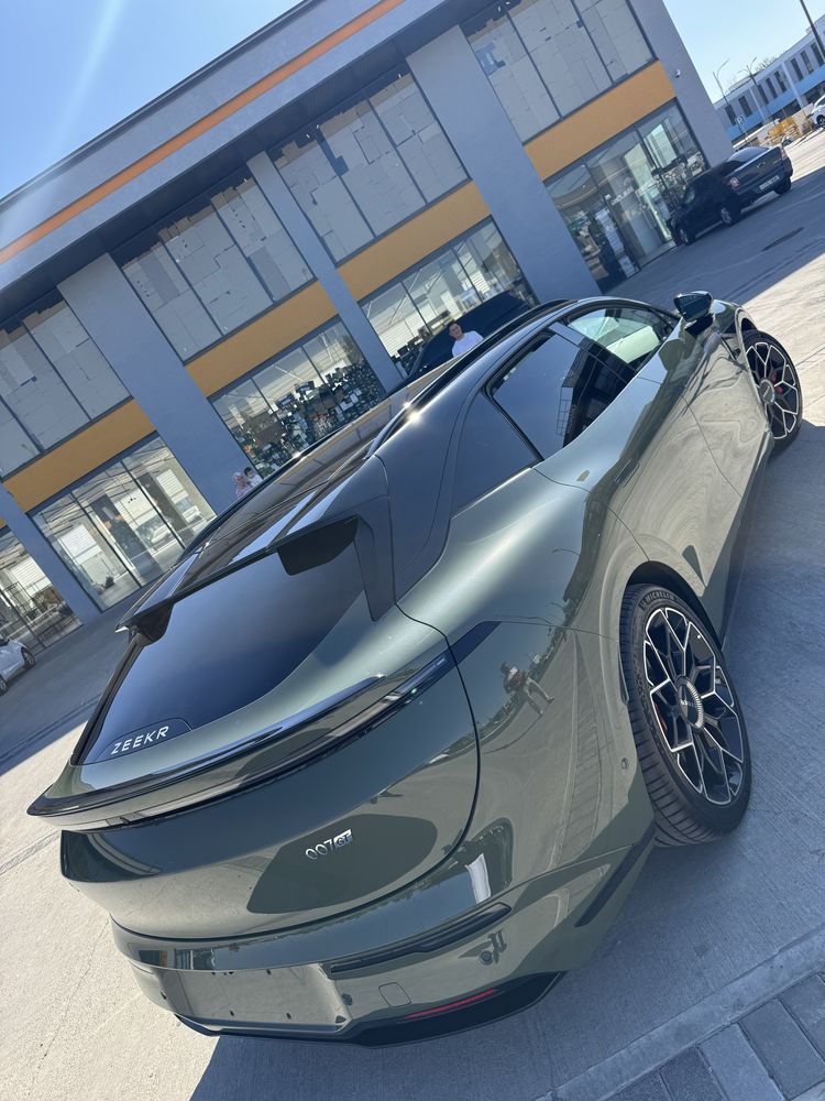Zeekr 007 GT 4WD full komplektatsiya  ,polni broni plyonka , tanirofka
