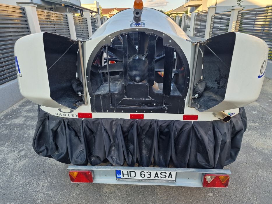 Vand/Schimb Barca Neoteric Hovercraft