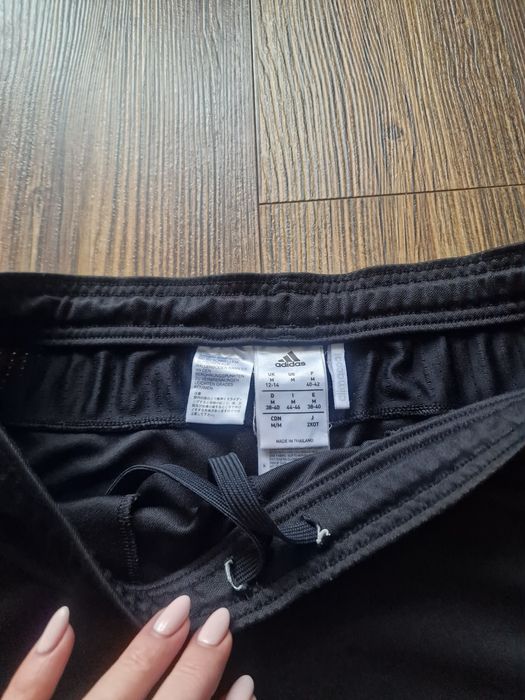 Страхотно мъжко спортно долнище ADIDAS размер M
