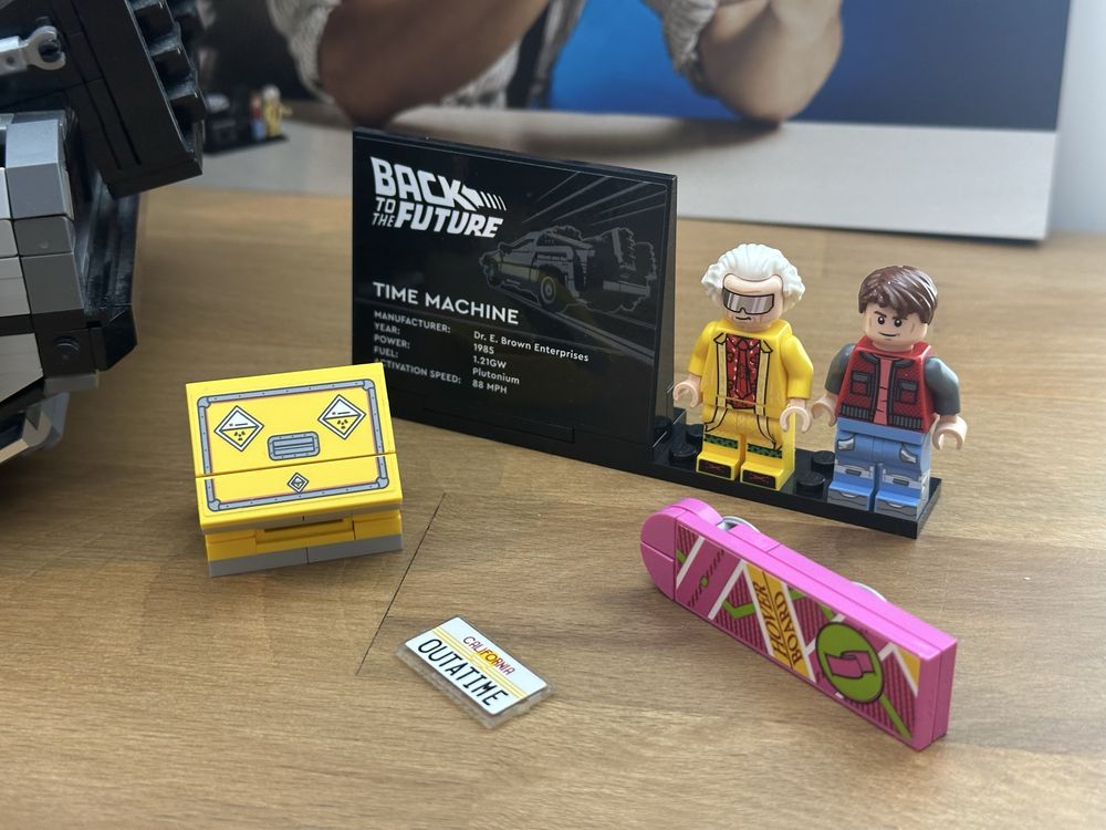 Original LEGO Back to the Future DeLorean Time Machine (Set 10300)