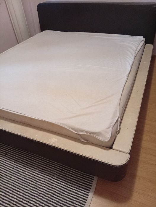 Спалня с матрак размер 160/200