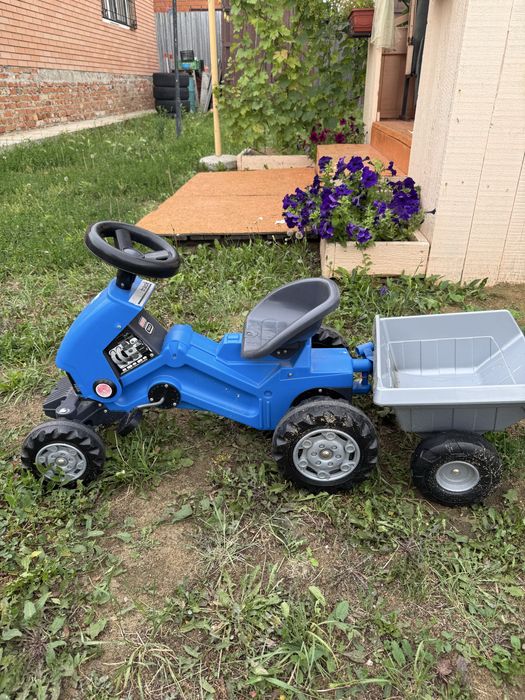 Продается трактор каталка толакар от фирмы полесье