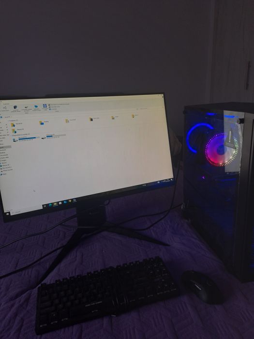Vând desktop gaming