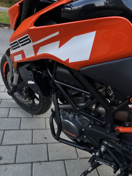 Ktm duke 125