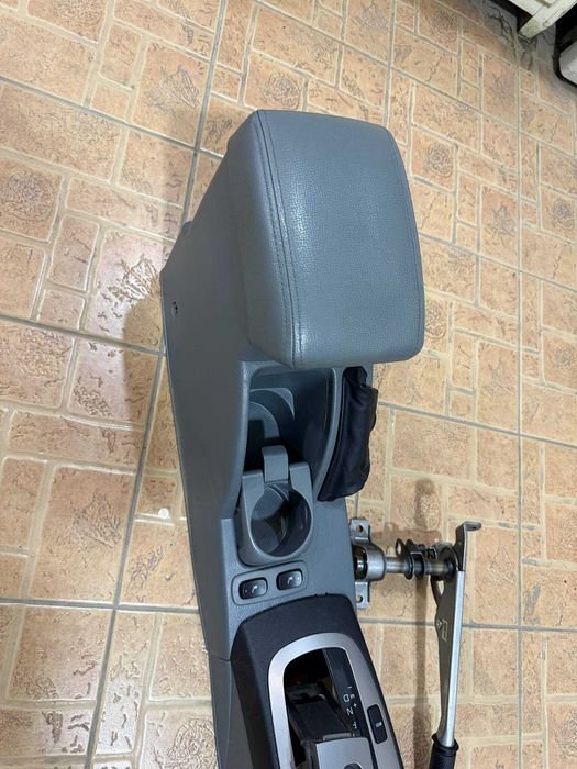 Gentra bar sotiladi, ruchnoy+skorost komplekt chevrolet konsol