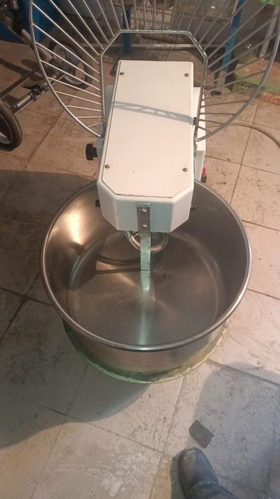 Тестомес на 380В